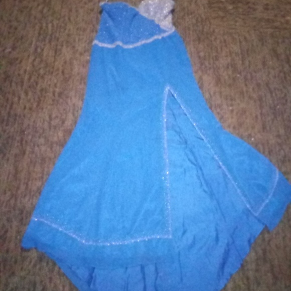 Prom dresses - Picture 3 of 3